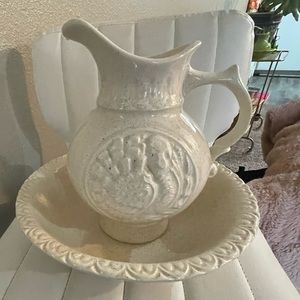 Vintage McCoy 12inch Pitcher and Basin